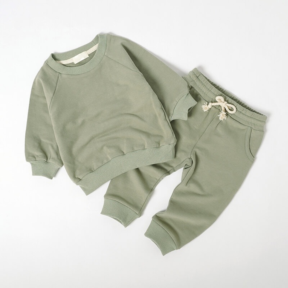 2T Olive green French terry toddler sweater set!
